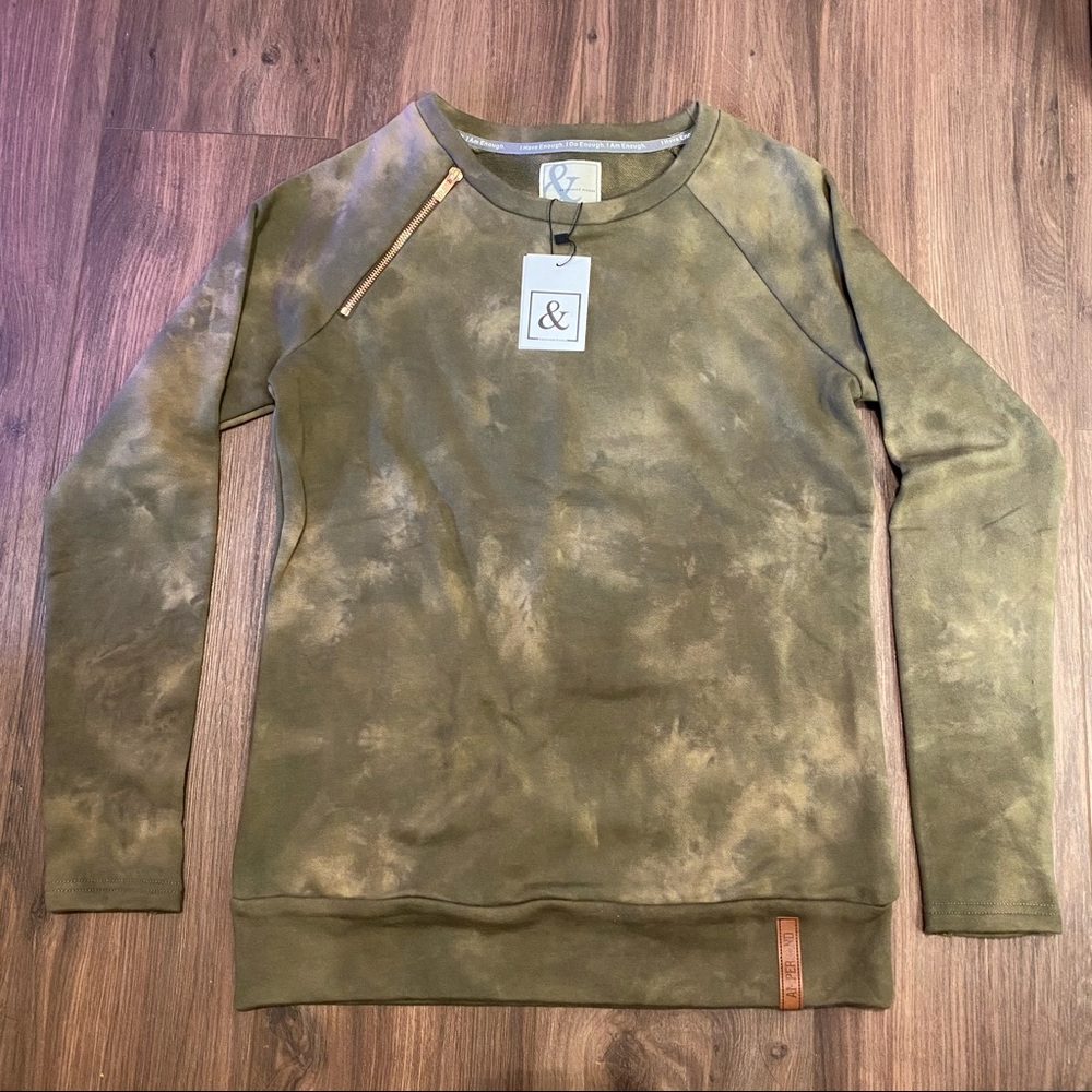 Ampersand Ave women’s sweatshirt
